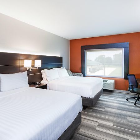 Holiday Inn Express & Suites - Coffeyville, An Ihg Hotel Esterno foto