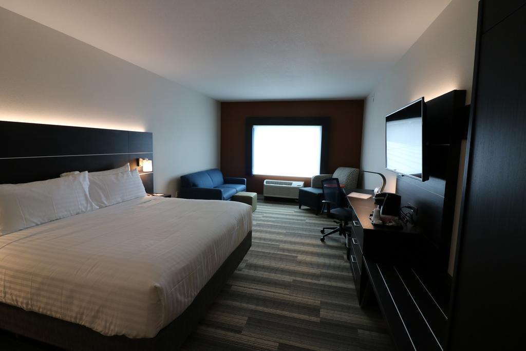 Holiday Inn Express & Suites - Coffeyville, An Ihg Hotel Esterno foto