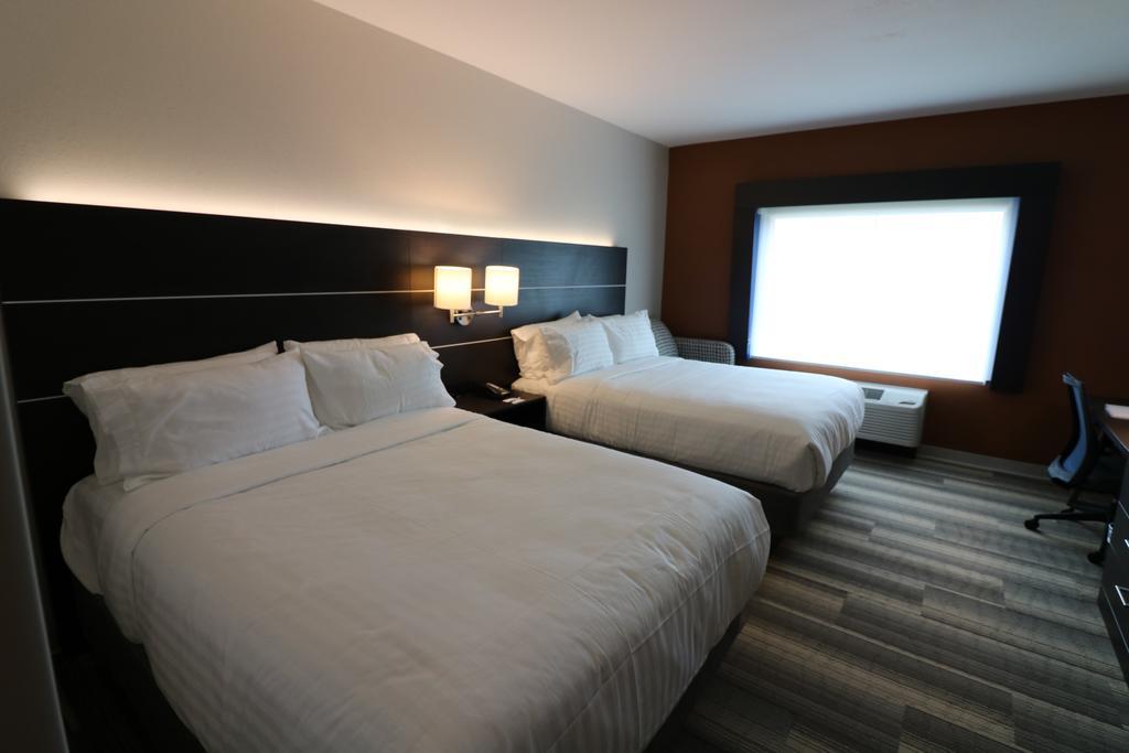 Holiday Inn Express & Suites - Coffeyville, An Ihg Hotel Esterno foto