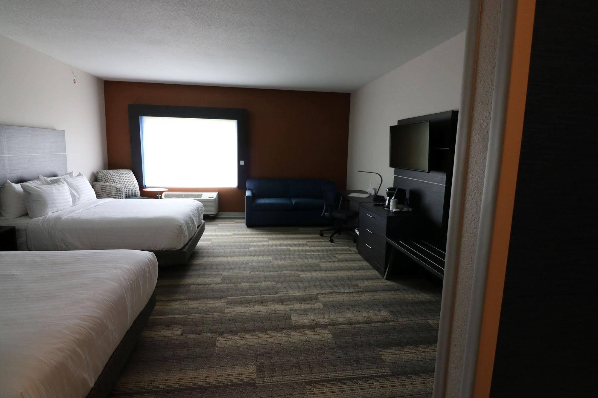 Holiday Inn Express & Suites - Coffeyville, An Ihg Hotel Esterno foto